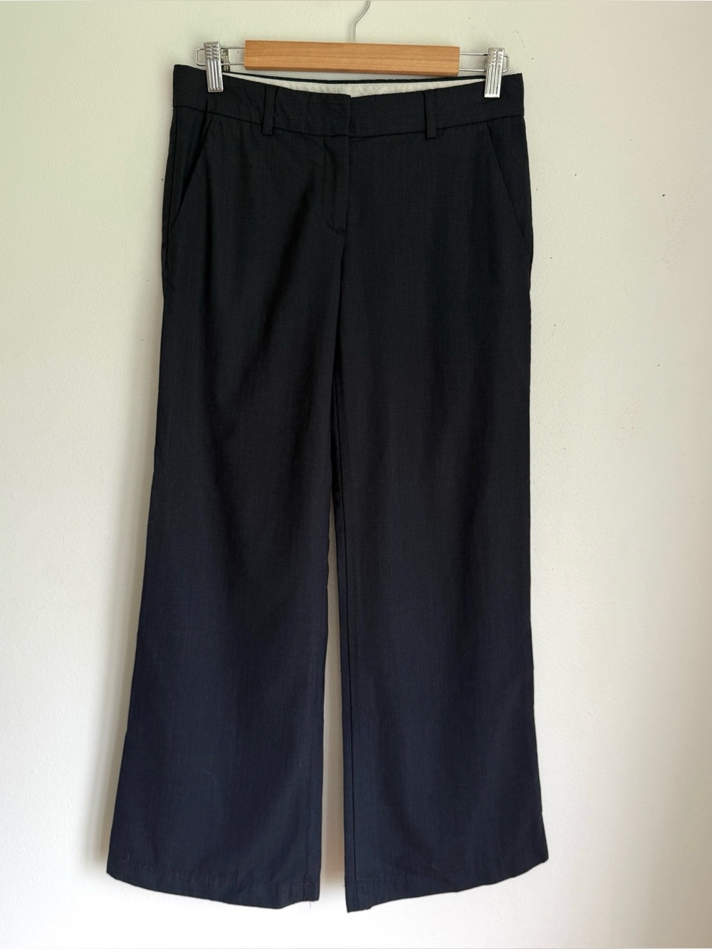 Theory Emery Tailored Wool Pants in Navy Blue - Picture 2 of 5